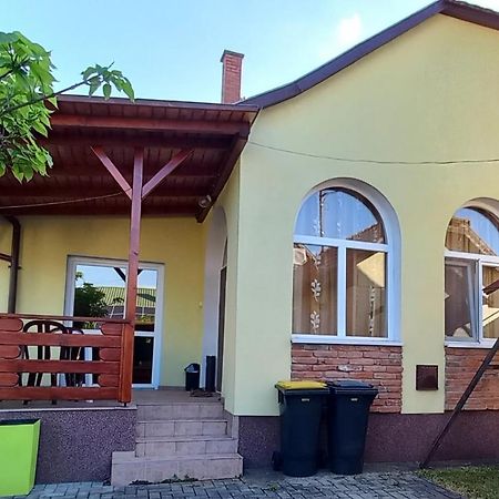Hajdúszoboszló Ildimagdi Apartman מראה חיצוני תמונה